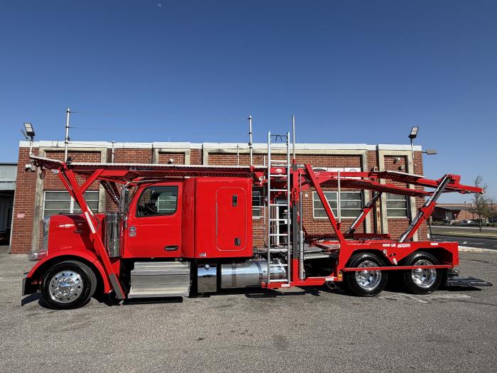 2025 Peterbilt 589-5
