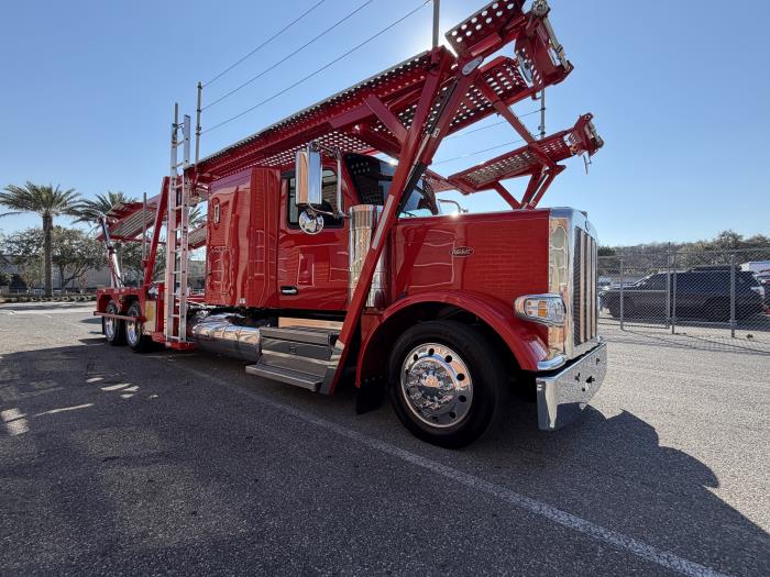 2025 Peterbilt 589-10