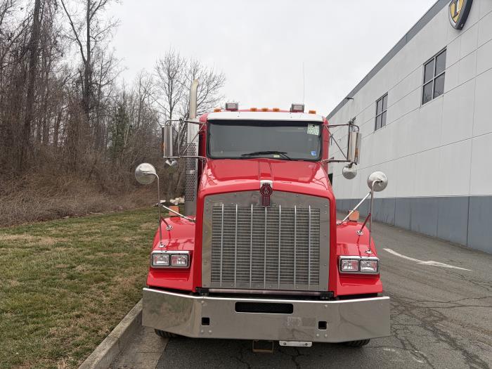 2019 Kenworth T800-1
