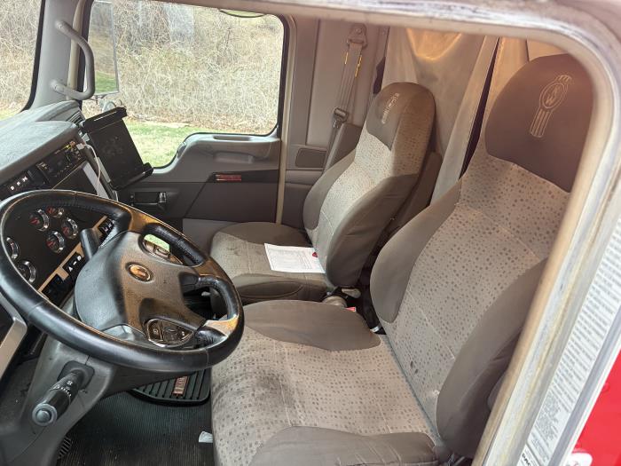 2019 Kenworth T800-10