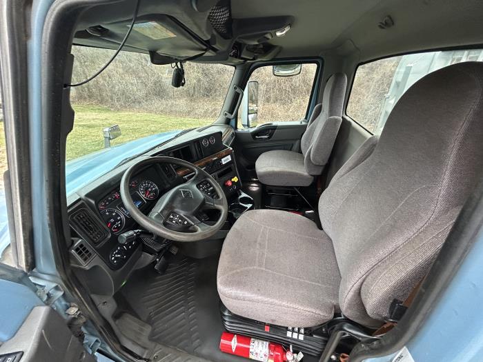 2020 International LT625-11