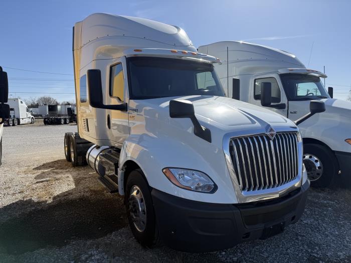 2021 International LT625-1