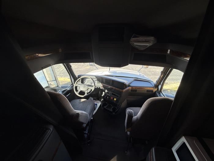 2021 International LT625-5