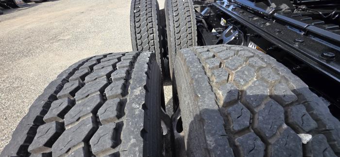 2023 Peterbilt 579-25