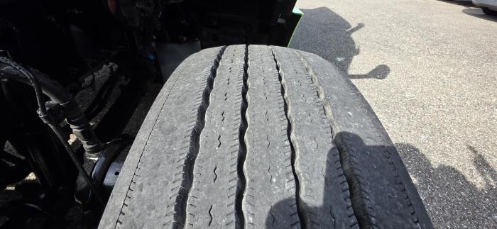 2023 Peterbilt 579-26