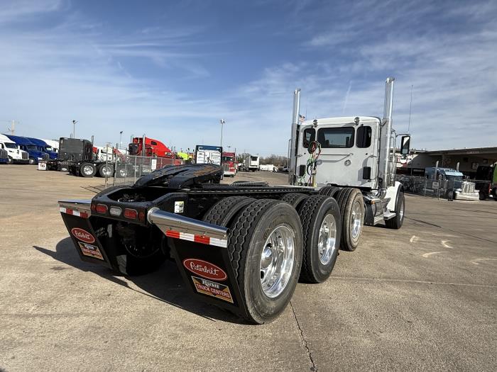 2027 Peterbilt 589-19