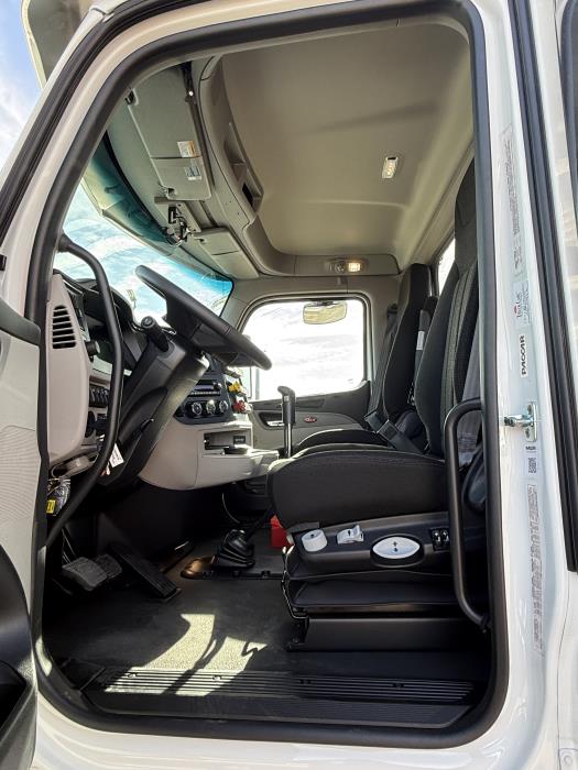 2027 Peterbilt 589-22