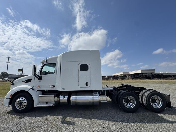 2022 Peterbilt 579-6