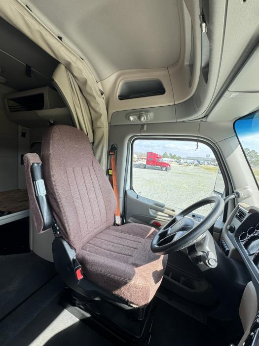2022 Peterbilt 579-21