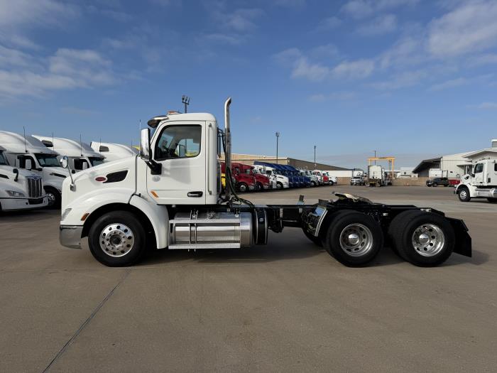 2021 Peterbilt 579-1