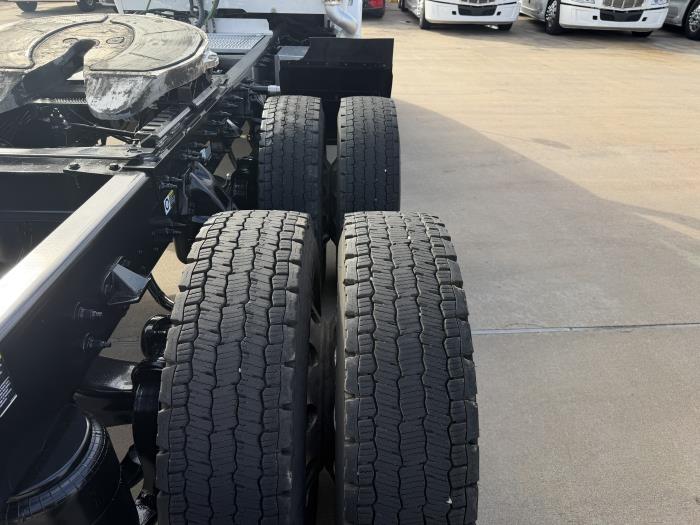 2021 Peterbilt 579-10