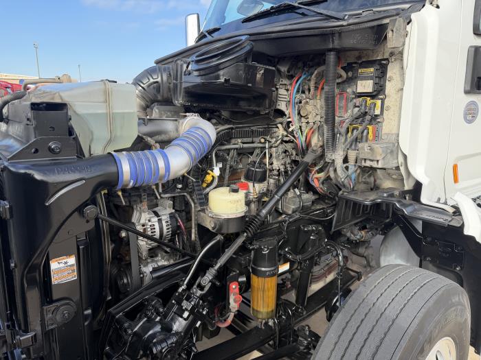 2021 Peterbilt 579-15