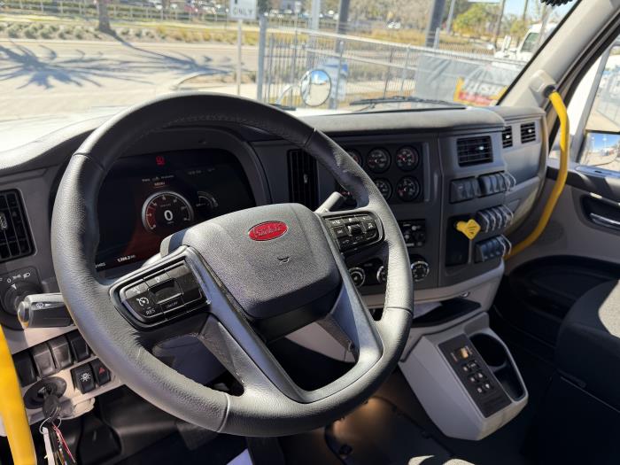 2027 Peterbilt 567-12