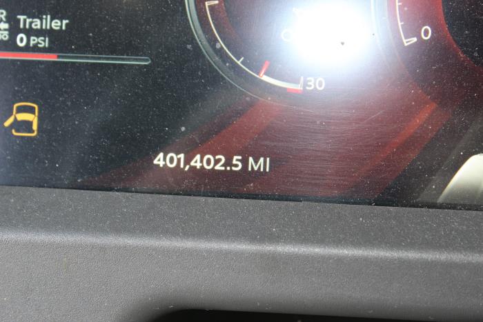 2023 Peterbilt 579-9