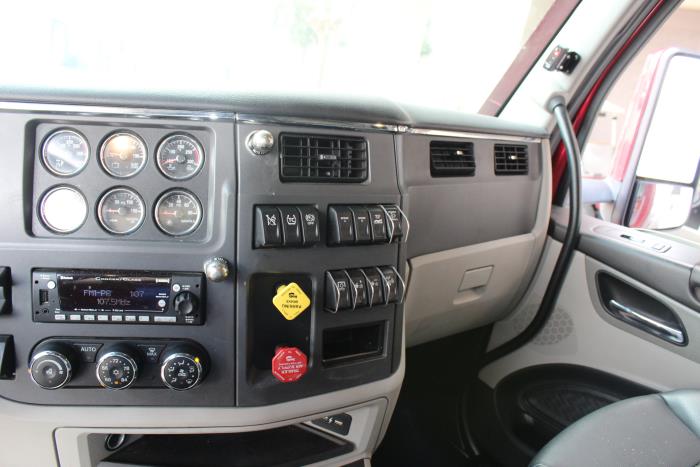 2023 Peterbilt 579-10