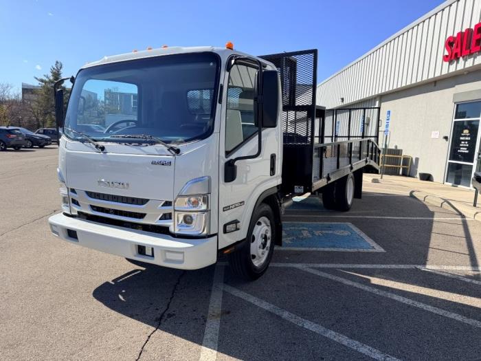2025 Isuzu NPR-HD-4