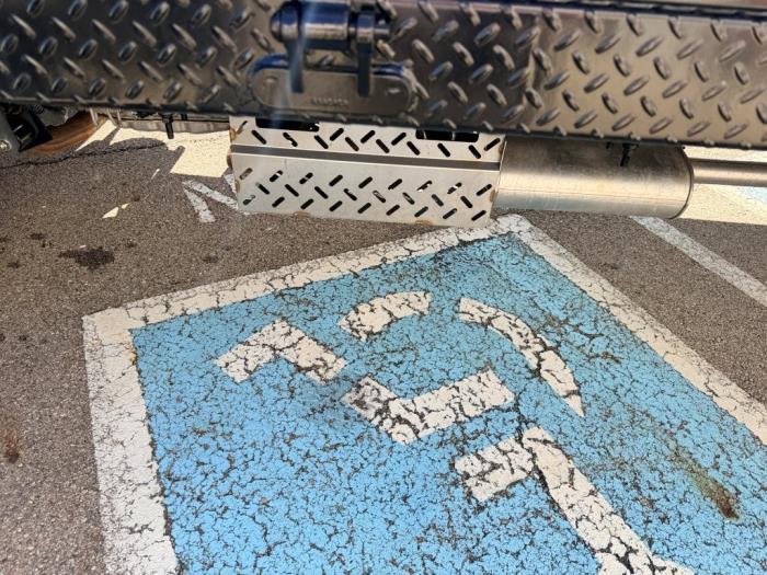 2025 Isuzu NPR-HD-12