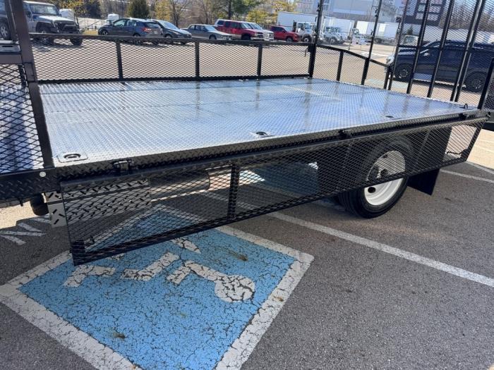 2025 Isuzu NPR-HD-13