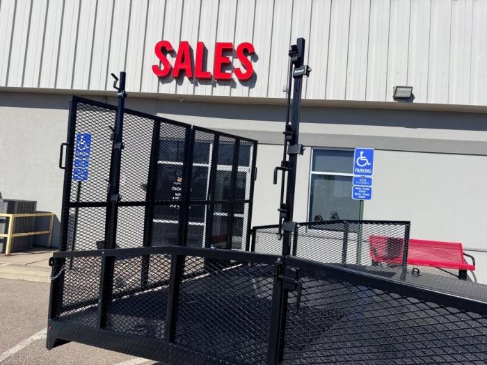 2025 Isuzu NPR-HD-17