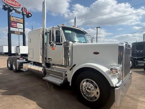2027 Peterbilt 589-3