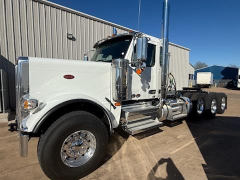2027 Peterbilt 589-1