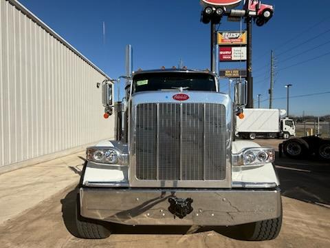 2027 Peterbilt 589-2