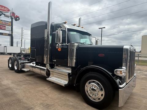 2027 Peterbilt 589-3
