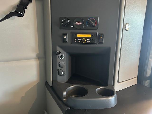 2027 Peterbilt 579-25