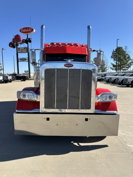 2024 Peterbilt 389-2