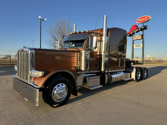 2024 Peterbilt 389-1