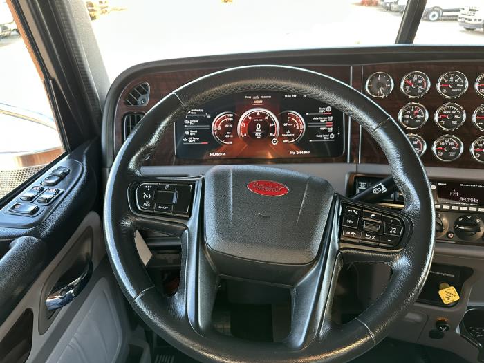 2024 Peterbilt 389-6