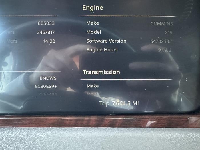 2024 Peterbilt 389-17