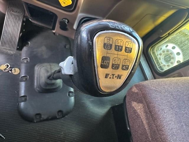 2019 Peterbilt 389-6