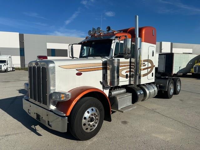 2019 Peterbilt 389-0