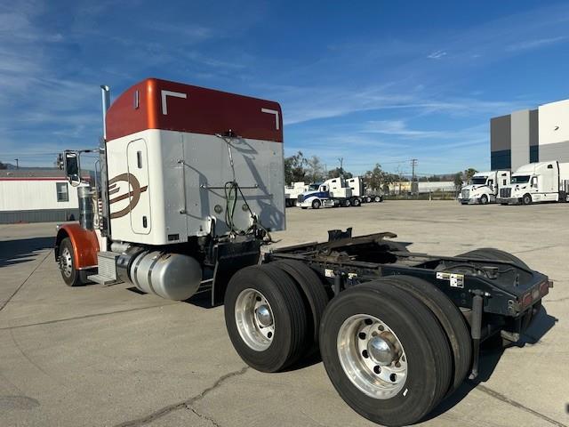 2018 Peterbilt 389-11