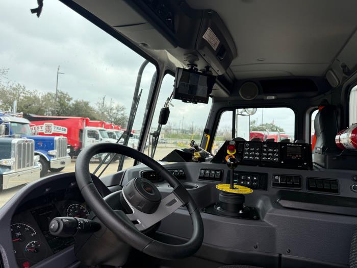 2026 Peterbilt 520-9