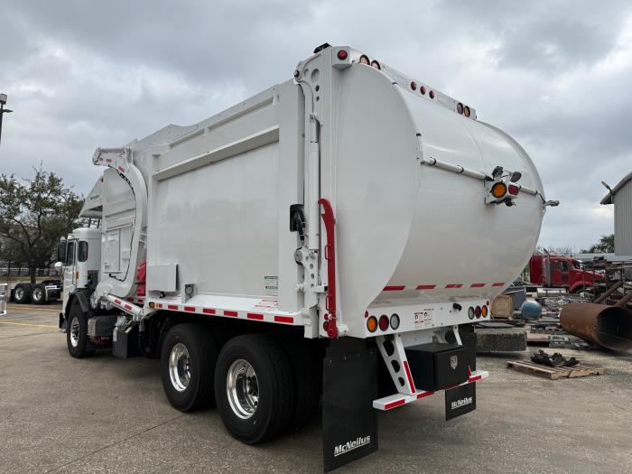 2026 Peterbilt 520-3