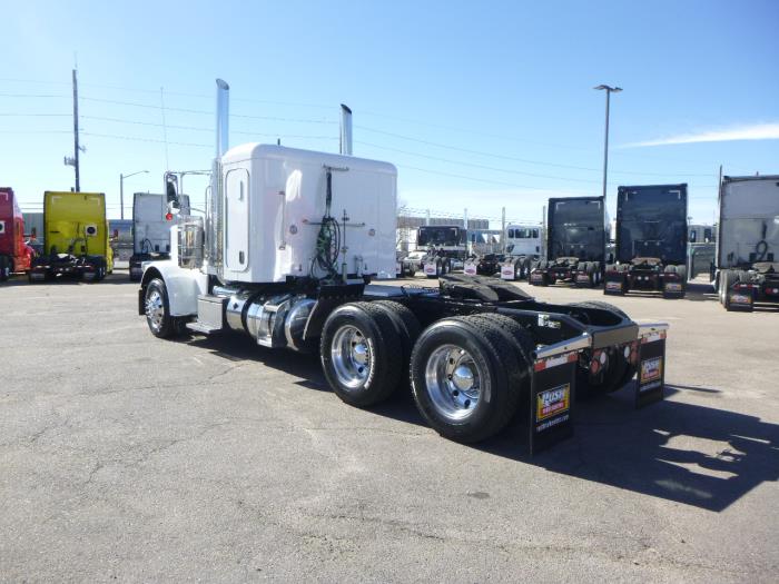 2020 Peterbilt 389-4