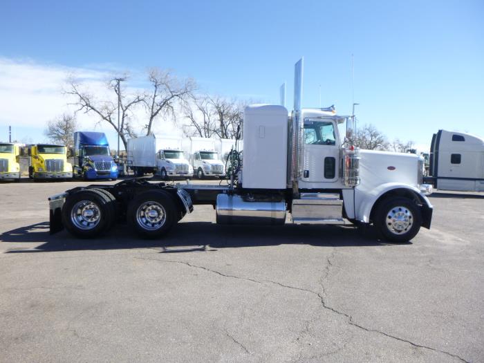 2020 Peterbilt 389-7