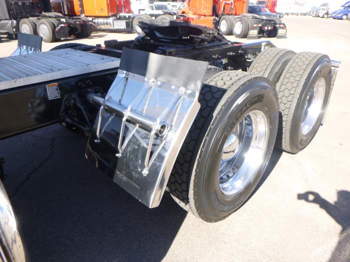 2020 Peterbilt 389-10