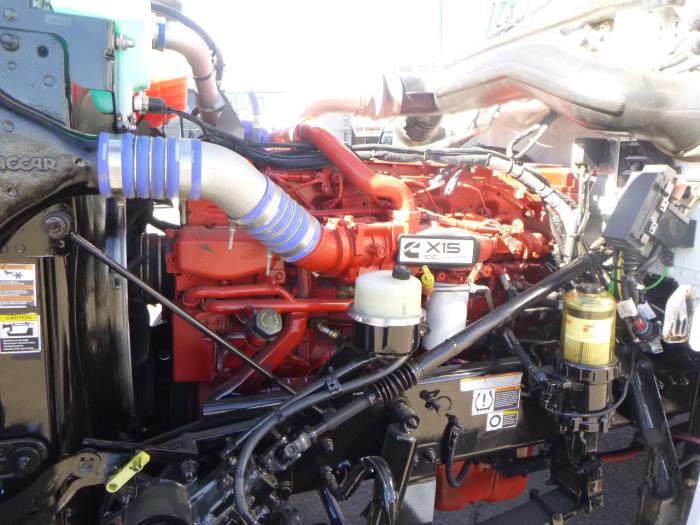 2020 Peterbilt 389-13