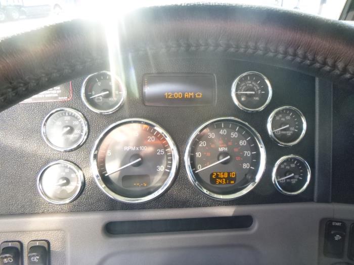 2020 Peterbilt 389-20