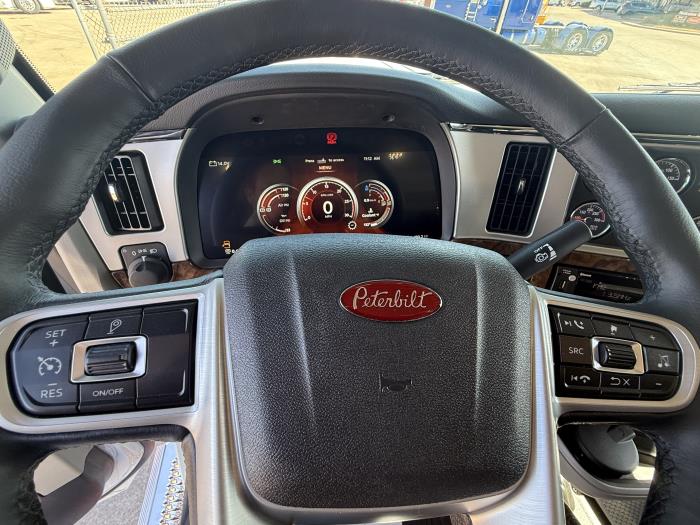 2027 Peterbilt 589-23