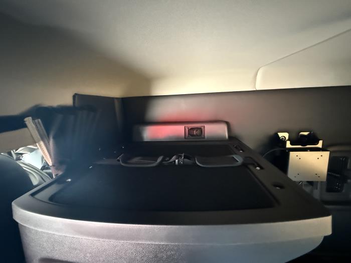 2027 Peterbilt 589-30