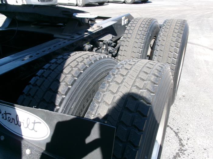 2022 Peterbilt 579-5