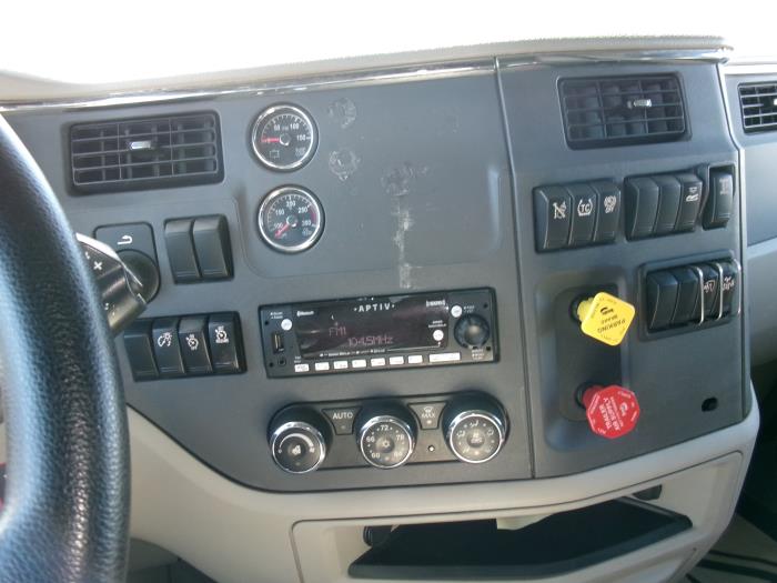 2022 Peterbilt 579-14