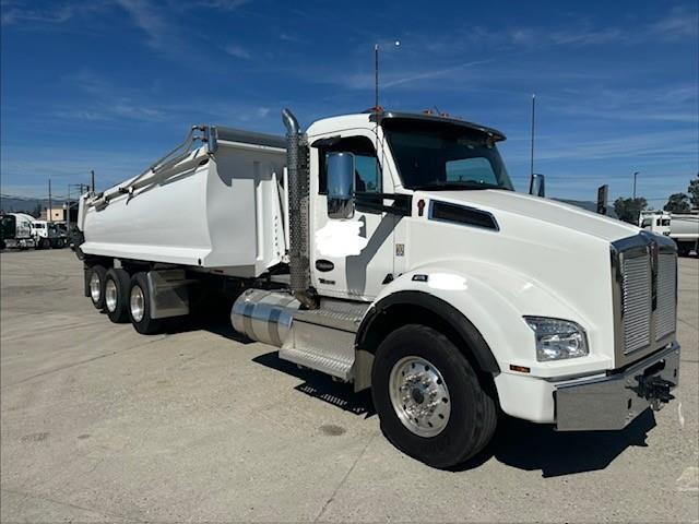 2024 Kenworth T880-9