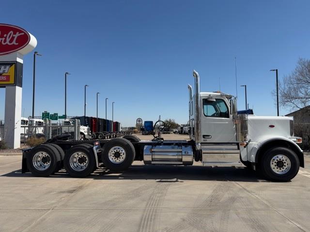 2027 Peterbilt 589-9