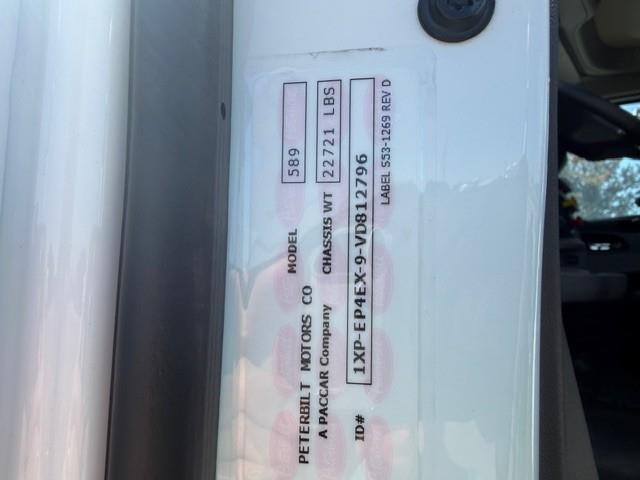 2027 Peterbilt 589-27
