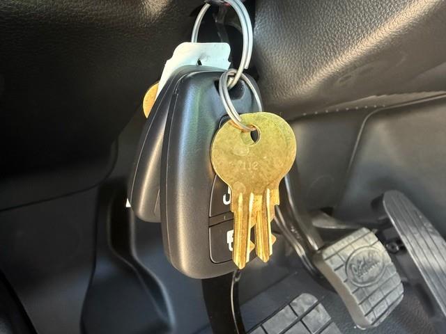 2027 Peterbilt 589-30